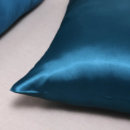 MTM™ - Satin Pillowcase - for smooth skin and healthy hair